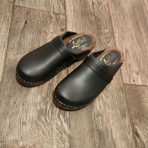 Lotta's Clogs
